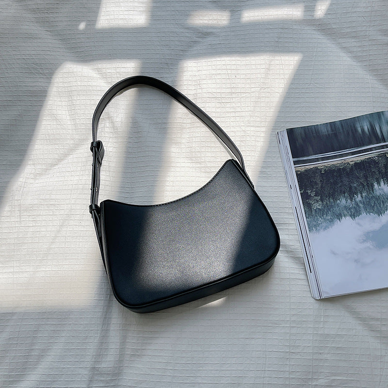 1061-New niche one shoulder handbag, fashionable and trendy small square bag