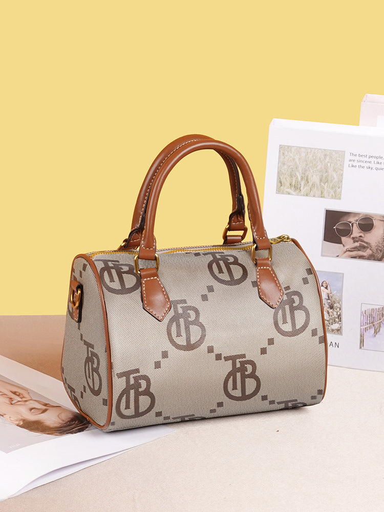1074-2024 New Pillow Bag Commuter Versatile Crossbody Bag Fashion Bag Single Shoulder Handheld